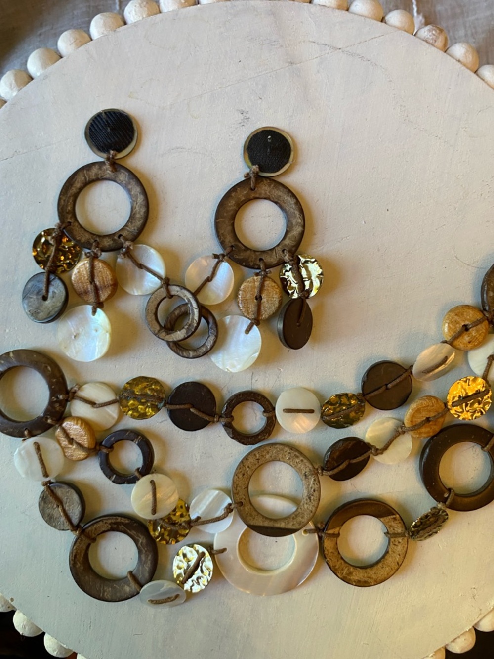 Charlie Paige Mother of Pearl & Coconut shell Necklace , Bracelet & Earrings